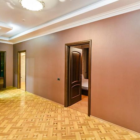 Vip Apartment Number One Baku Kültér fotó