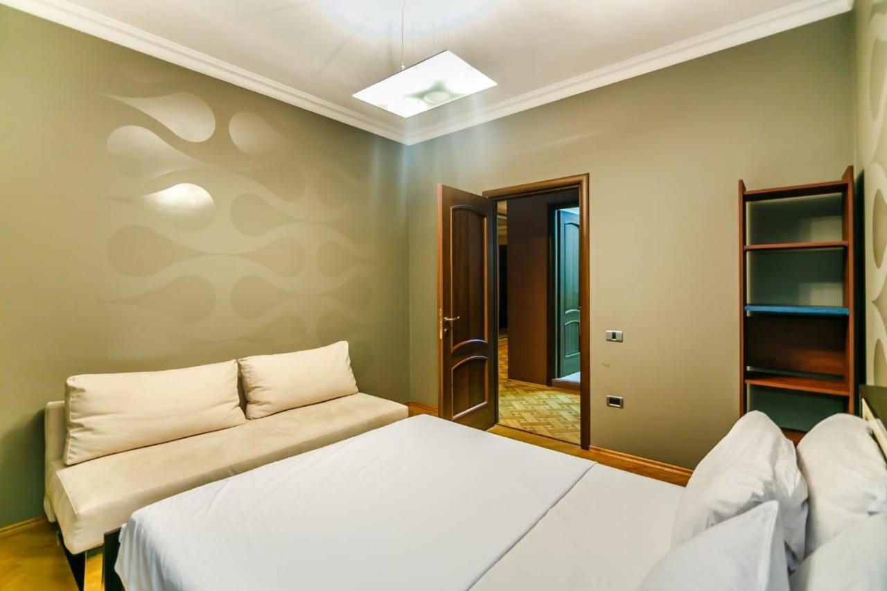 Vip Apartment Number One Baku Kültér fotó