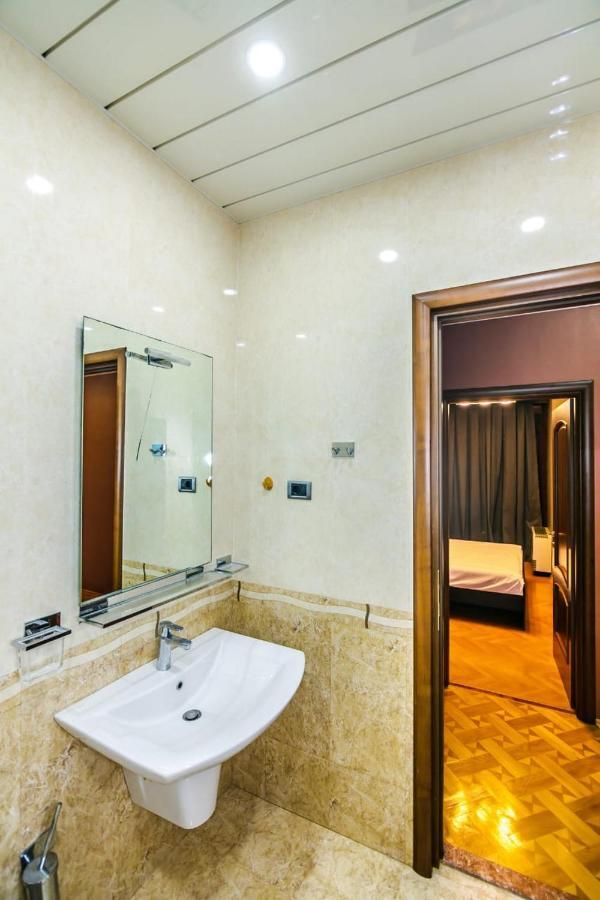 Vip Apartment Number One Baku Kültér fotó