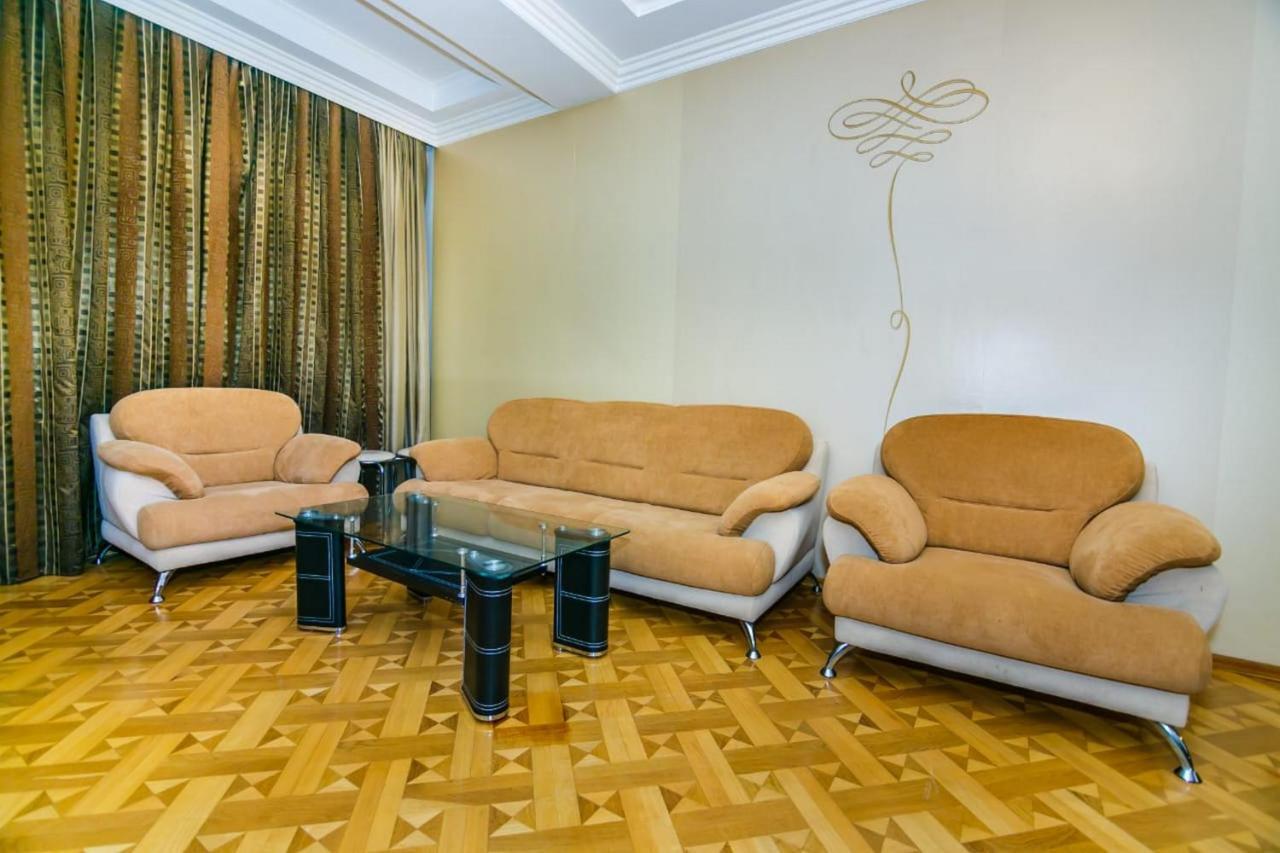 Vip Apartment Number One Baku Kültér fotó