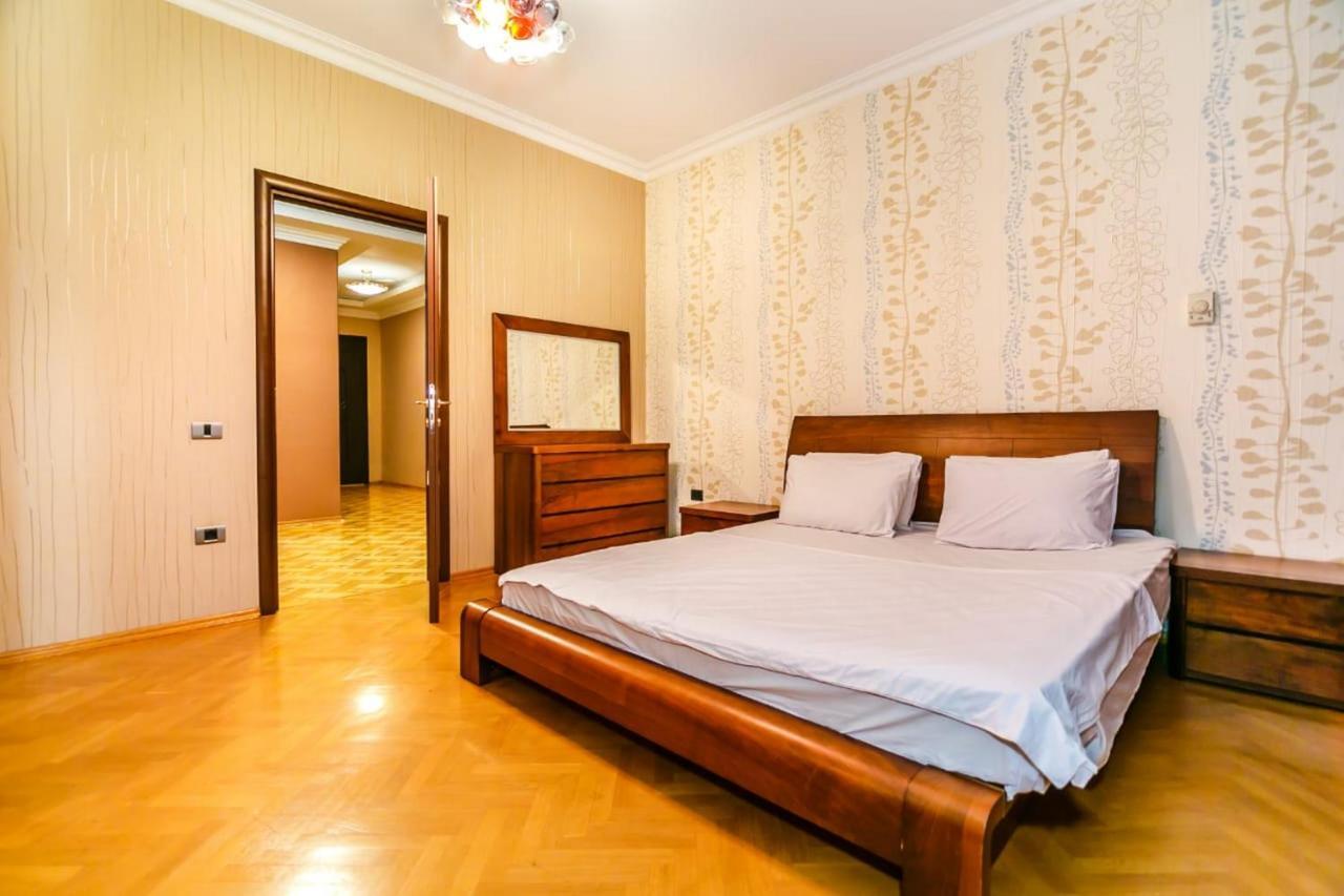 Vip Apartment Number One Baku Kültér fotó